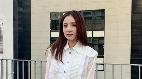 Sandara Park is now ready for a long.